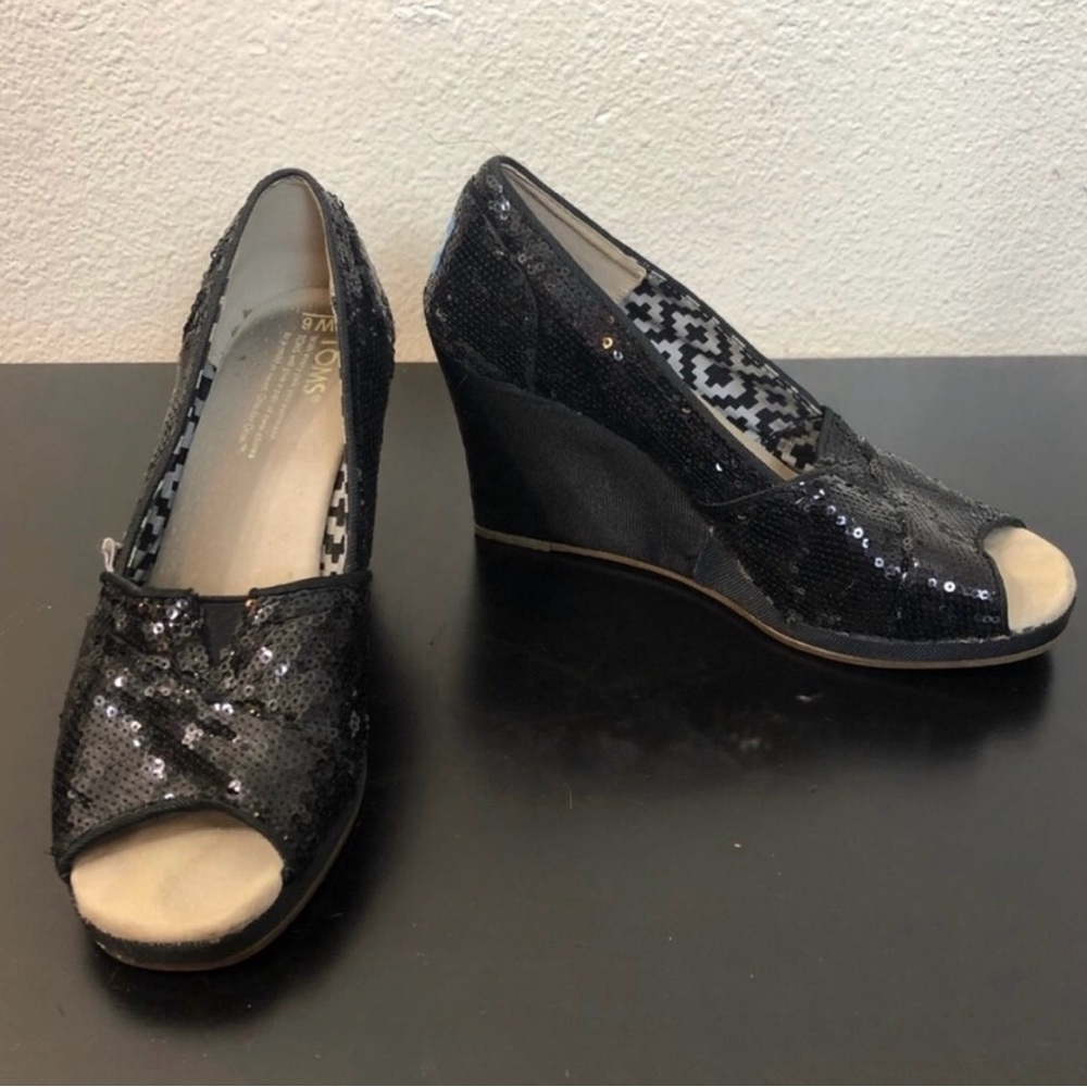 Toms Black Sequin Wedges - Picture 2 of 8